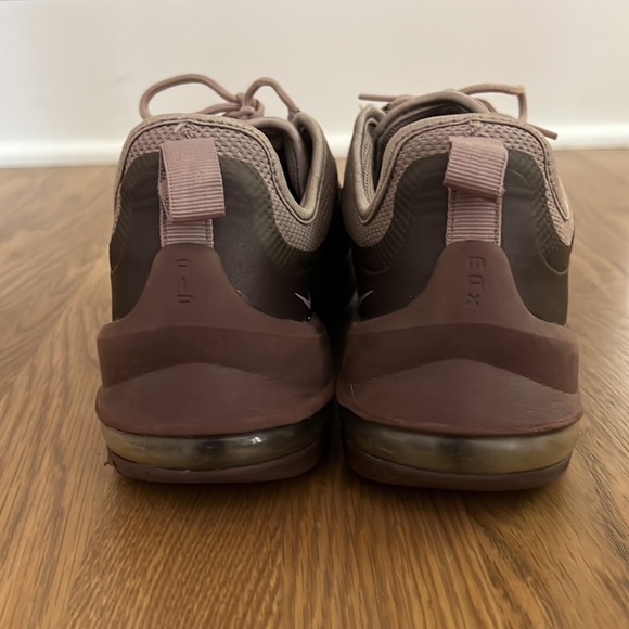 NIKE AIR maxes, size women’s 9, eggplant color - Picture 3 of 6